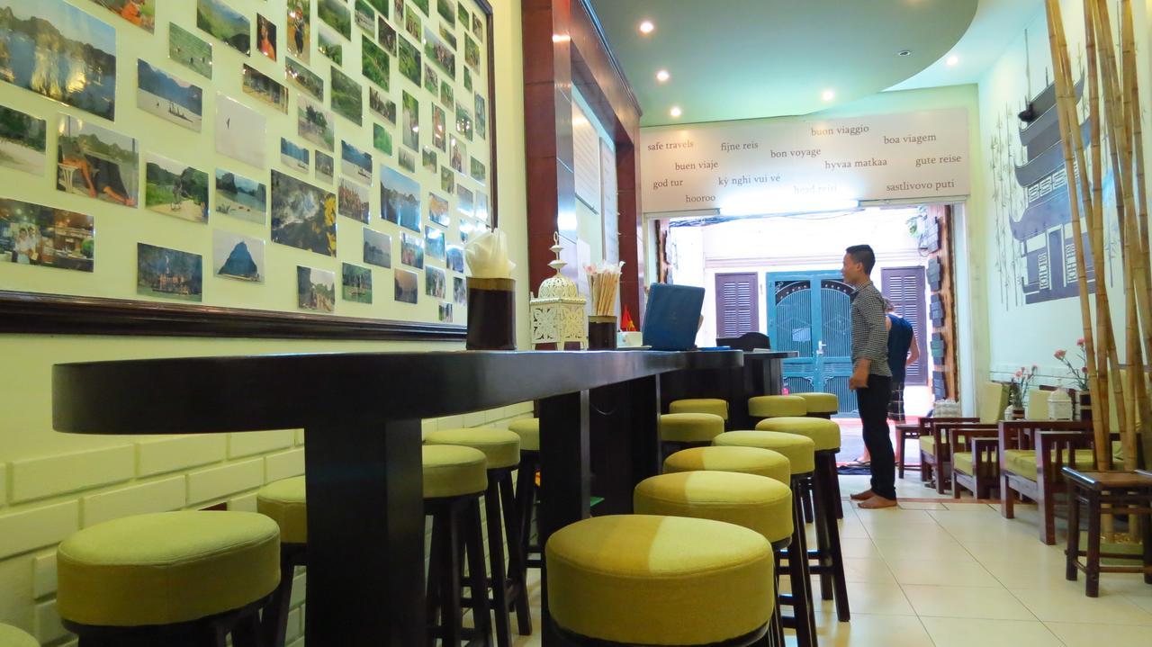 Hanoi Massive Hostel Buitenkant foto