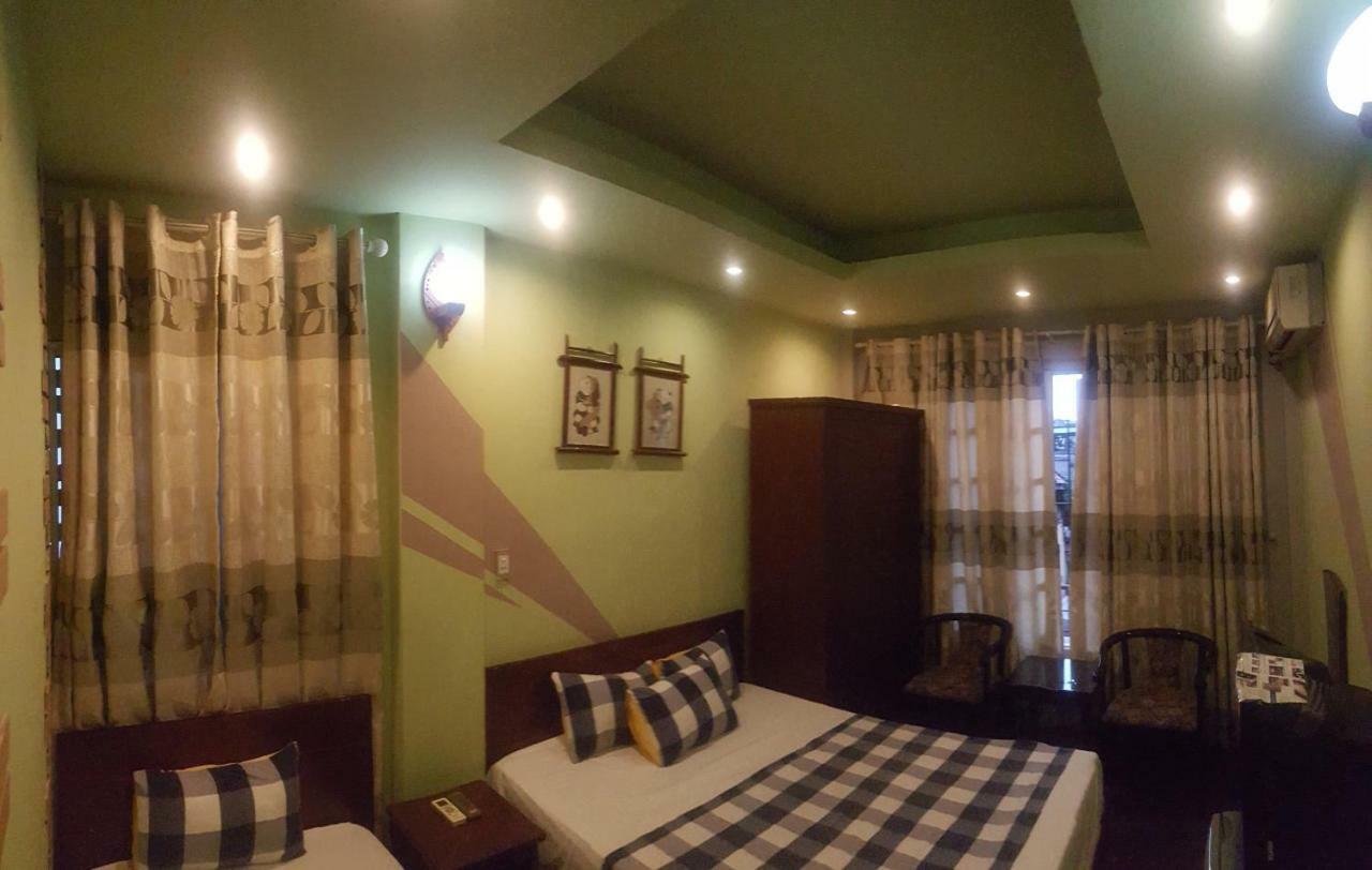 Hanoi Massive Hostel Buitenkant foto